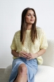 azurowy sweter kid moher welna na krotki rekaw zolty www.butiklatuss.pl